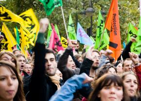 Protesters in Paris continue mass mobilizations against Nicolas Sarkozy's pension "reform"